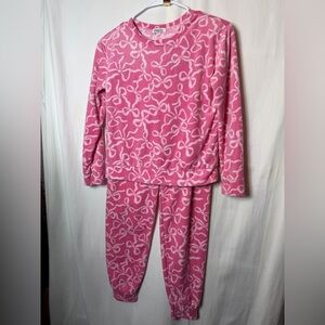 Pink Kids Pajamas with Bow Pattern